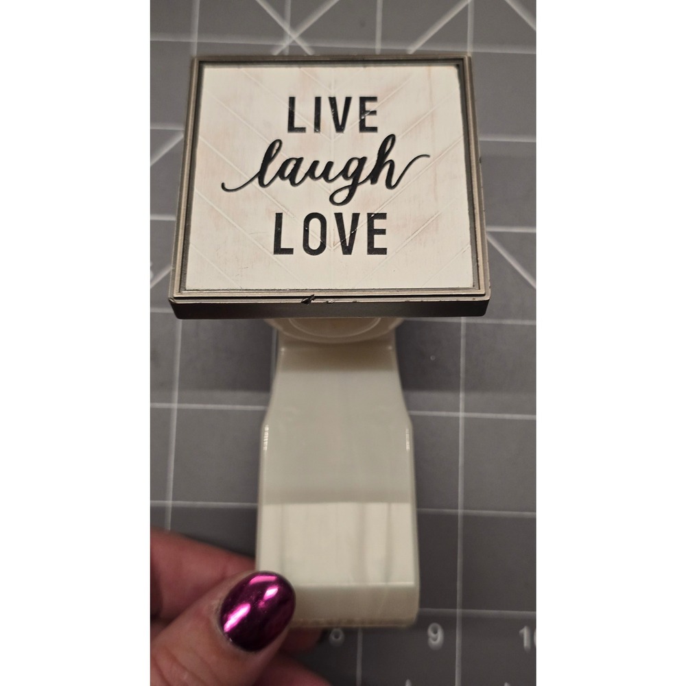 Bath & Body Works Wallflowers Live Laugh Love Plug In Fragrance Diffuser